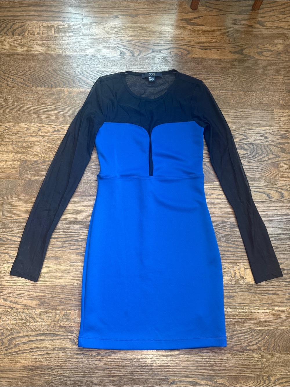 Forever 21 Black & Blue Long Sleeve Bodycon Dress